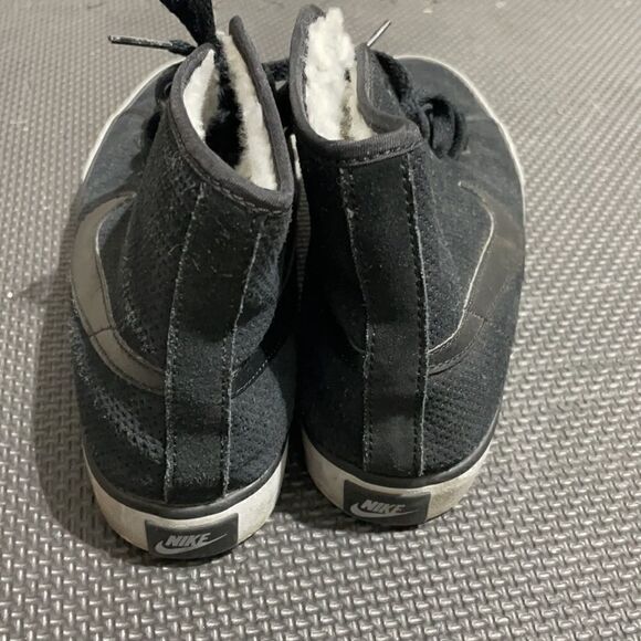 Nike sneakers   - Picture 4 of 5